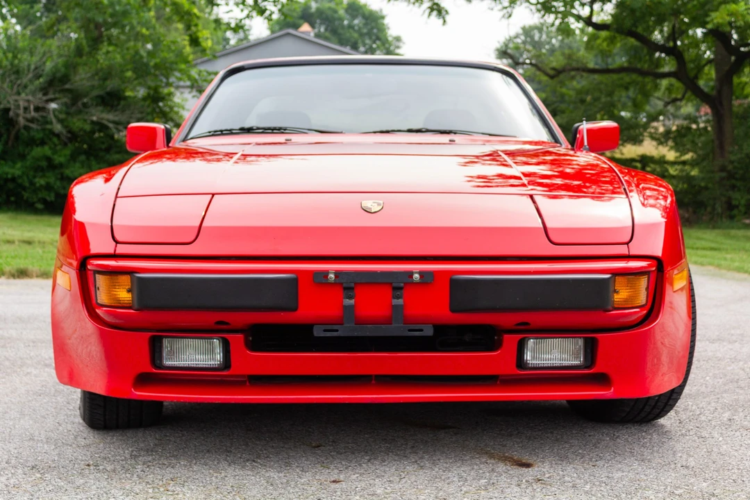 1985 Porsche 944 - Image 4 of 31