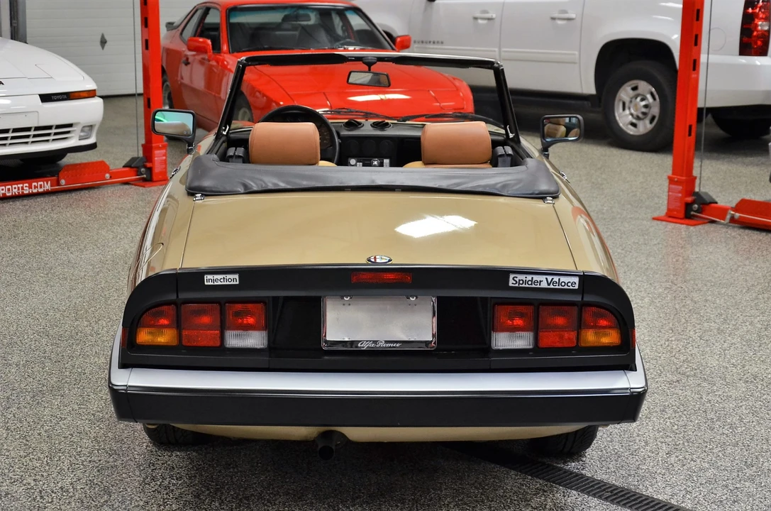 1986 Alfa Romeo Series 3 - Image 18 of 31