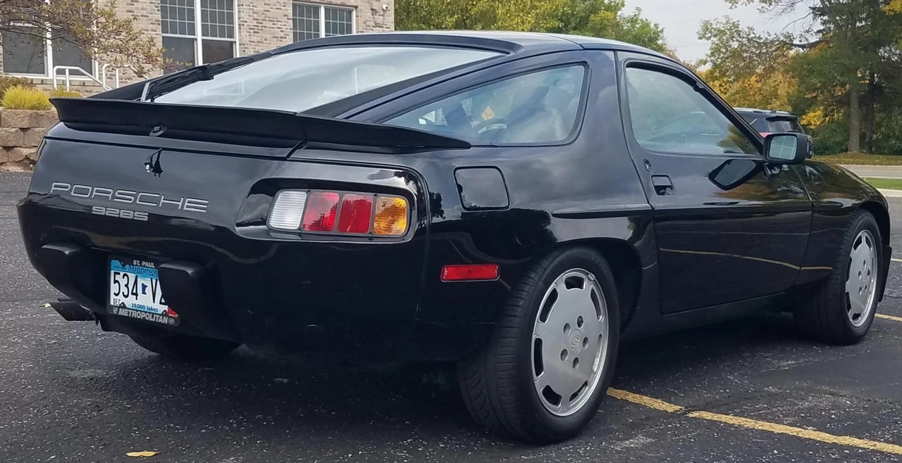 1986 Porsche 928 S - Image 10 of 31
