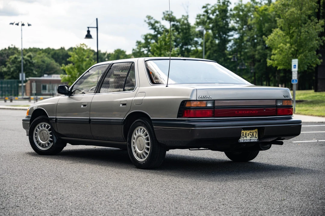 1987 Acura Legend 1st Gen - Image 20 of 31