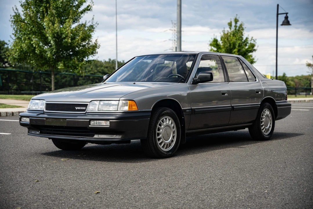 1987 Acura Legend 1st Gen - Image 2 of 31