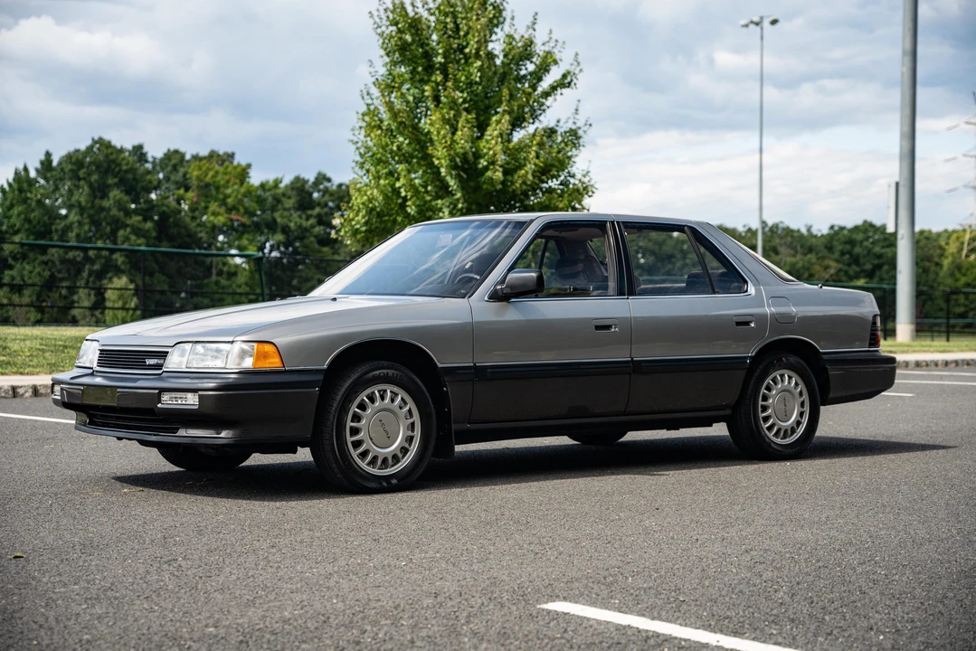 1987 Acura Legend 1st Gen - Image 3 of 31