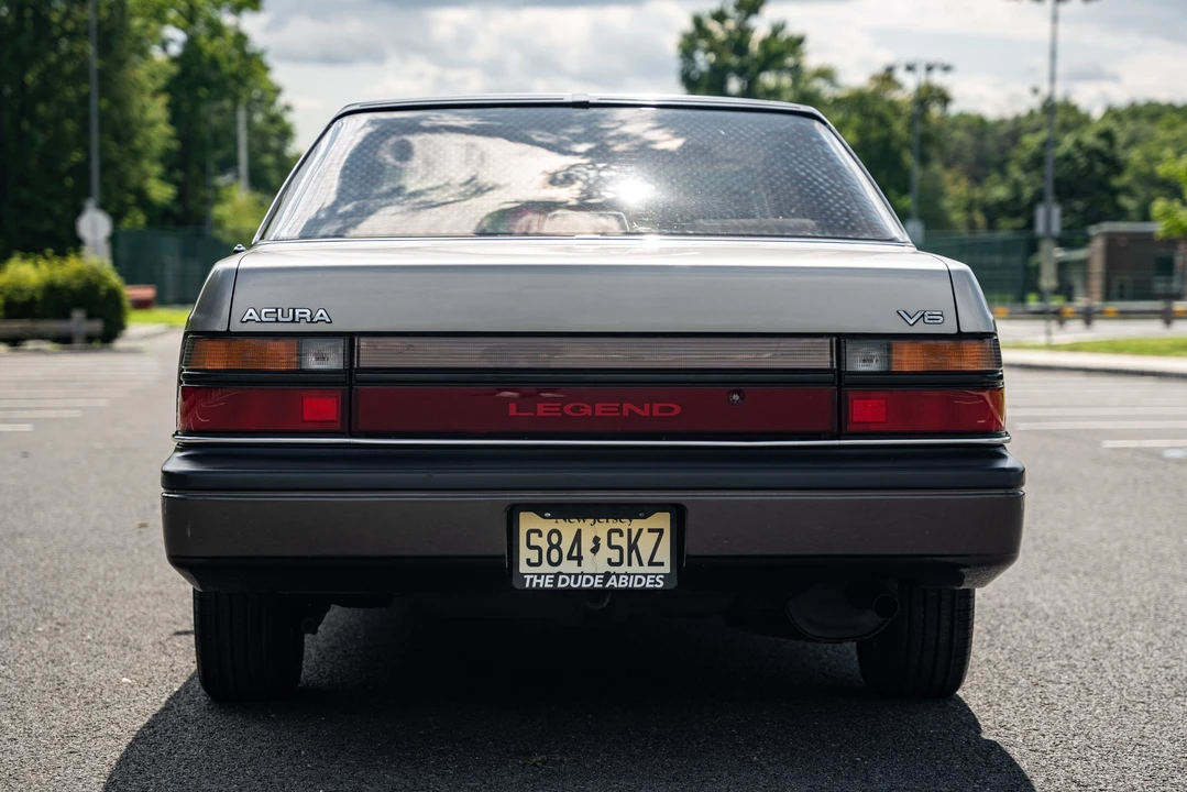 1987 Acura Legend 1st Gen - Image 18 of 31