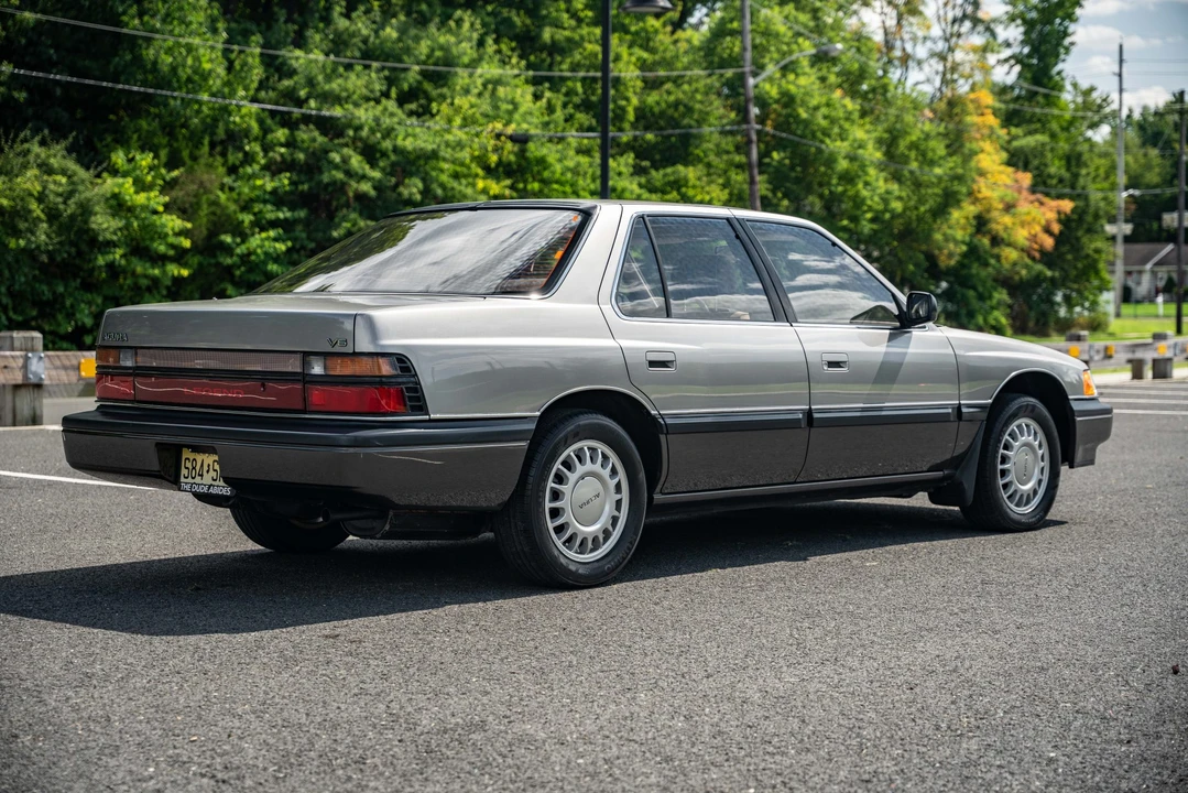 1987 Acura Legend 1st Gen - Image 16 of 31