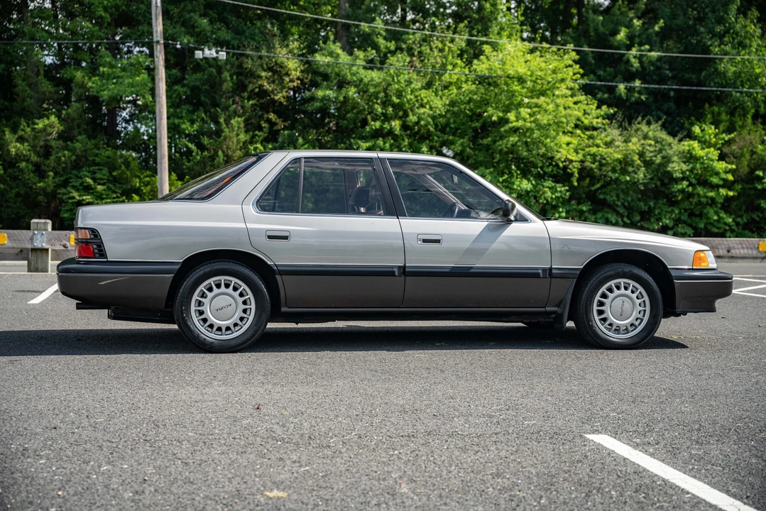 1987 Acura Legend 1st Gen - Image 14 of 31