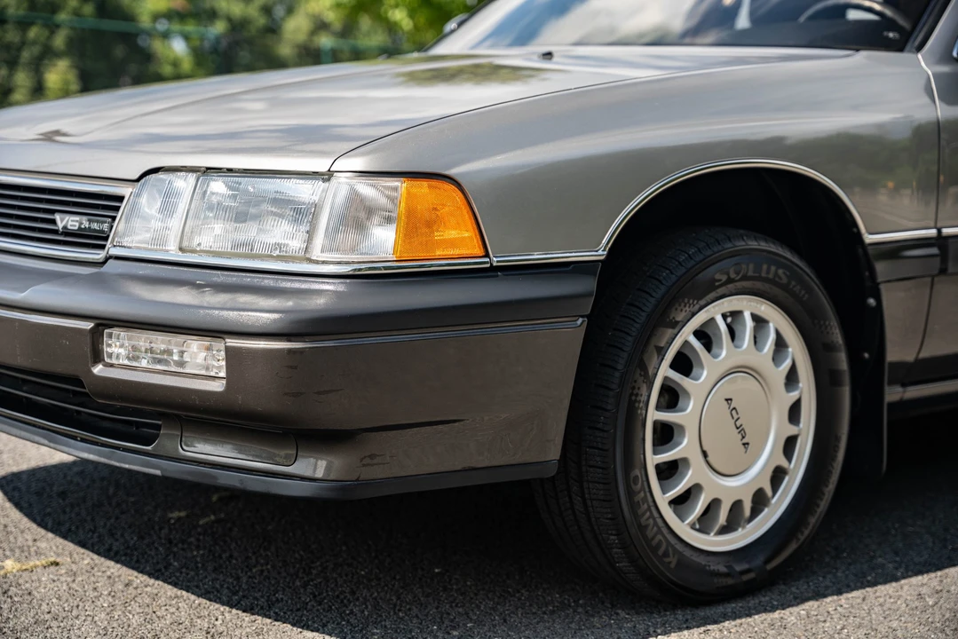 1987 Acura Legend 1st Gen - Image 27 of 31