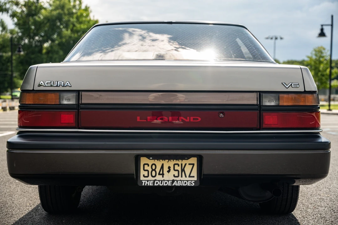 1987 Acura Legend 1st Gen - Image 19 of 31