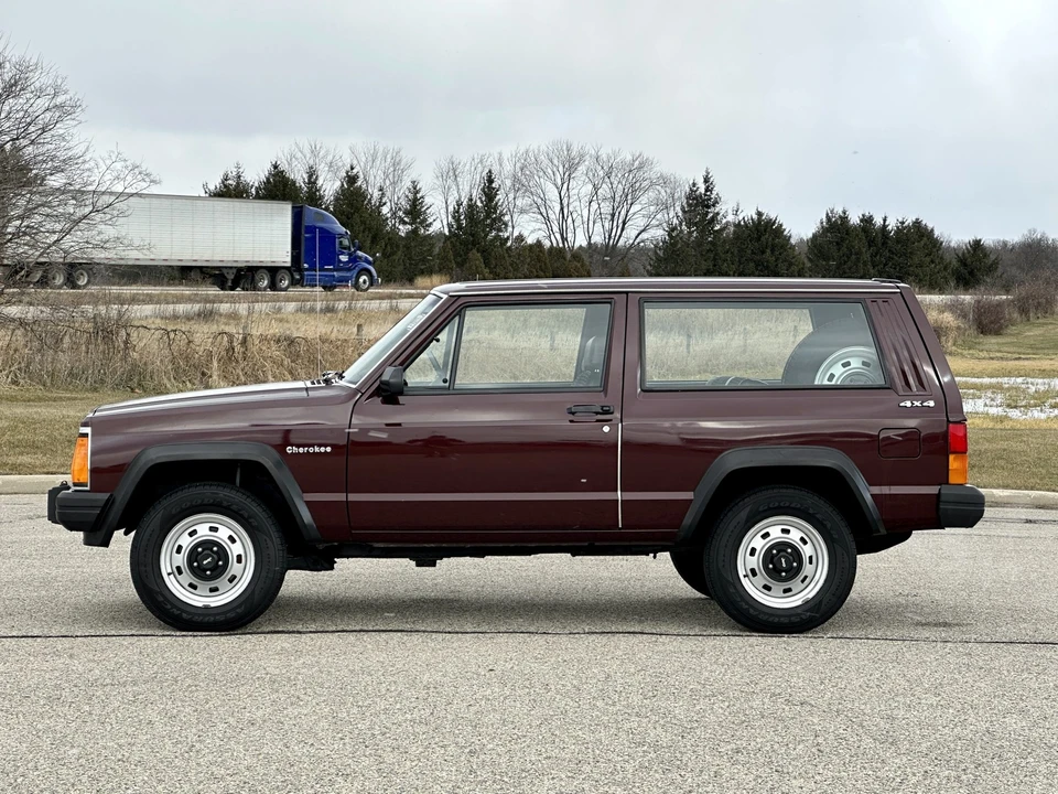 1987 Jeep XJ Cherokee - Image 13 of 31