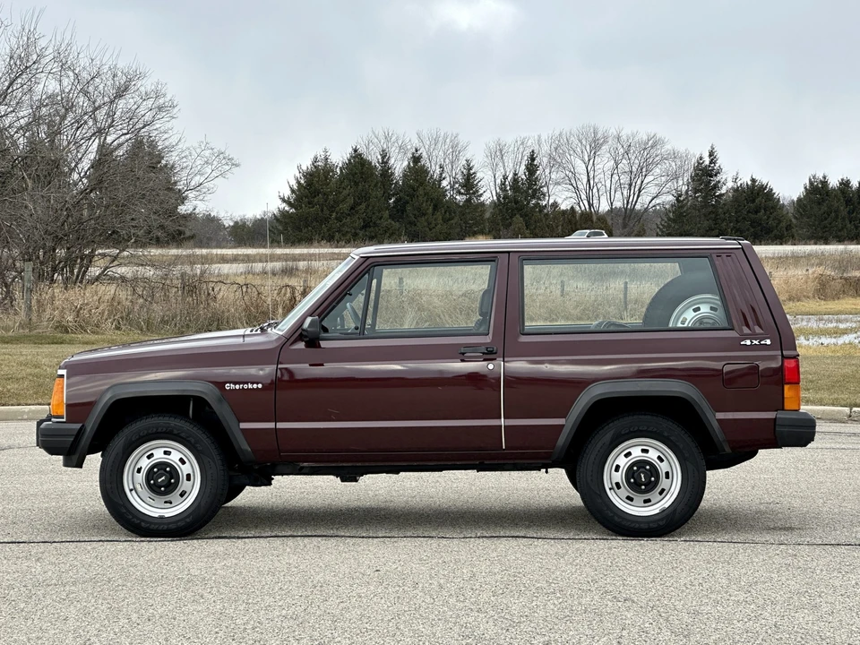 1987 Jeep XJ Cherokee - Image 14 of 31