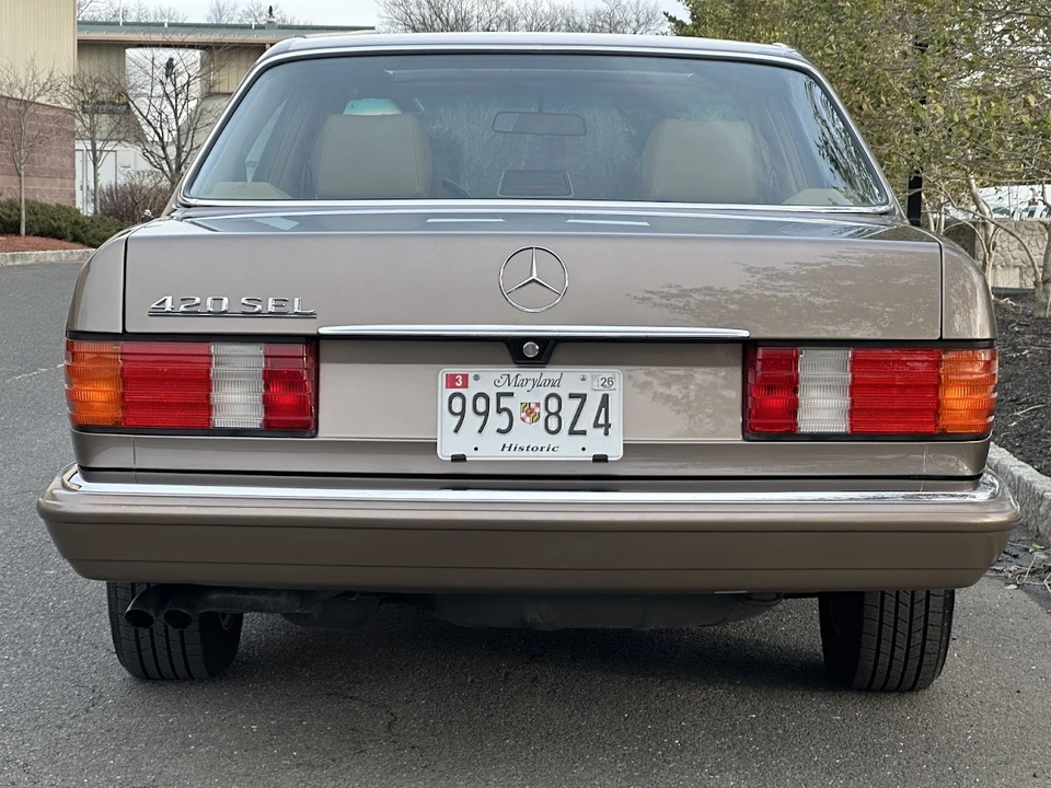 1987 Mercedes-Benz W126 S-Class Sedan - Image 13 of 31