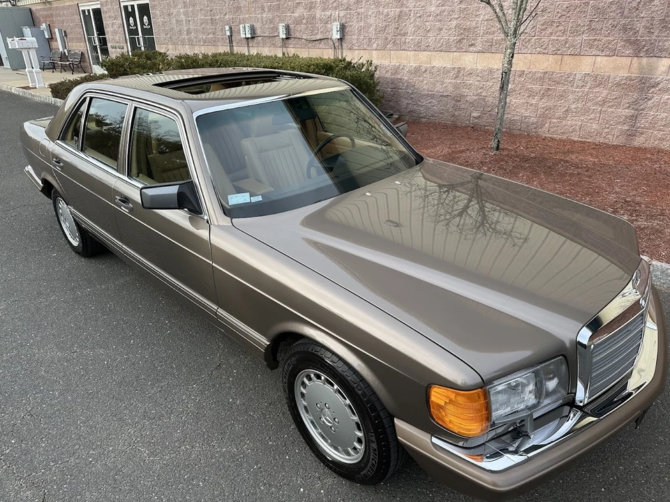 1987 Mercedes-Benz W126 S-Class Sedan - Image 30 of 31