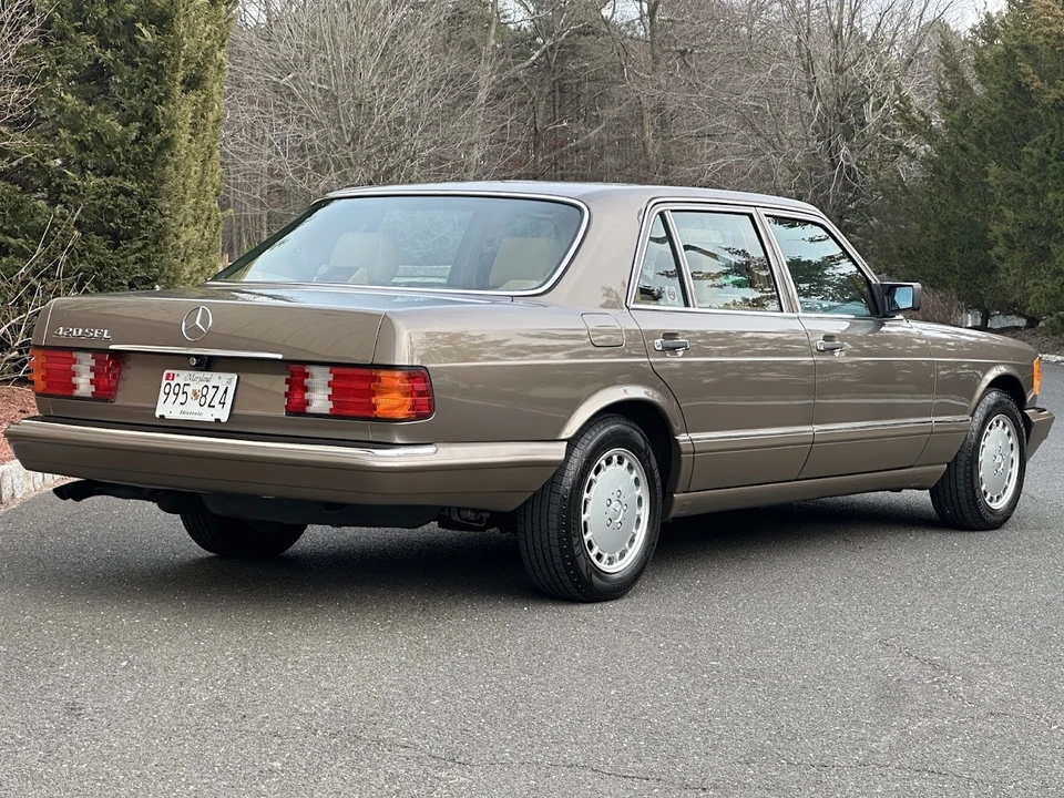 1987 Mercedes-Benz W126 S-Class Sedan - Image 11 of 31