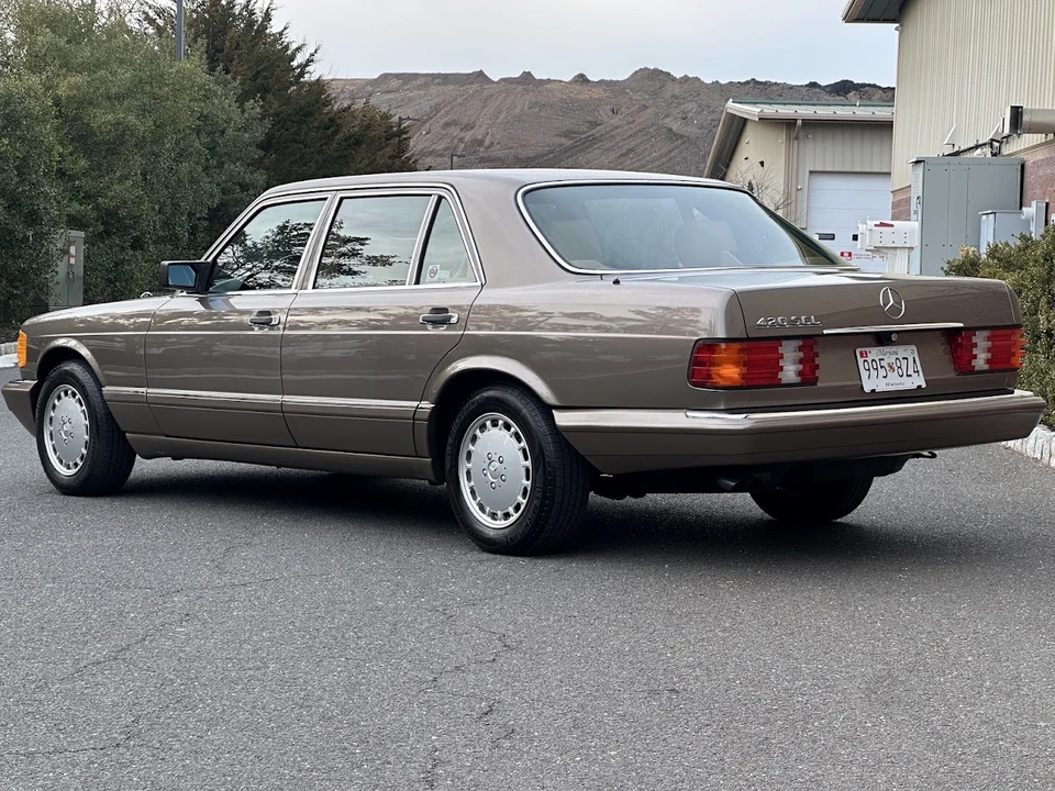 1987 Mercedes-Benz W126 S-Class Sedan - Image 15 of 31