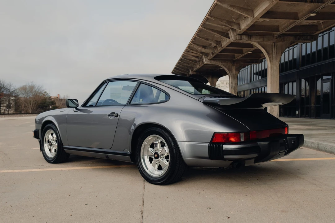 1987 Porsche 911 Carrera 3.2 - Image 6 of 31