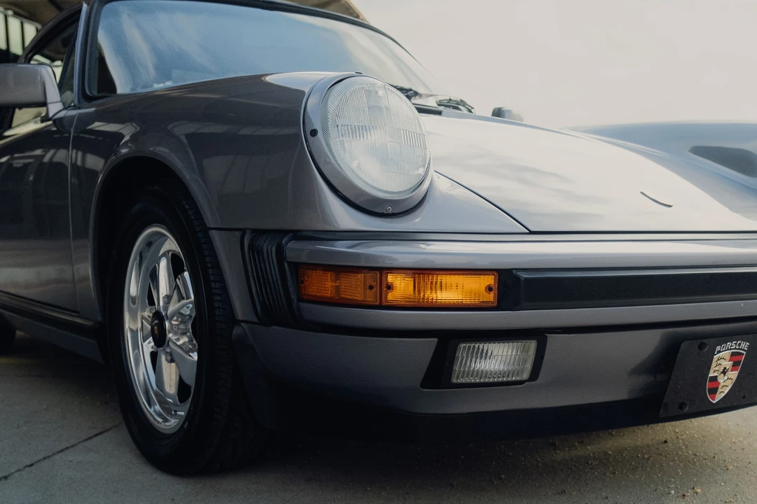 1987 Porsche 911 Carrera 3.2 - Image 28 of 31
