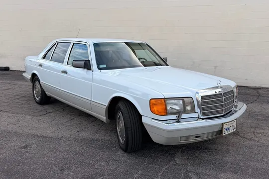 1989 Mercedes-Benz 560SEL