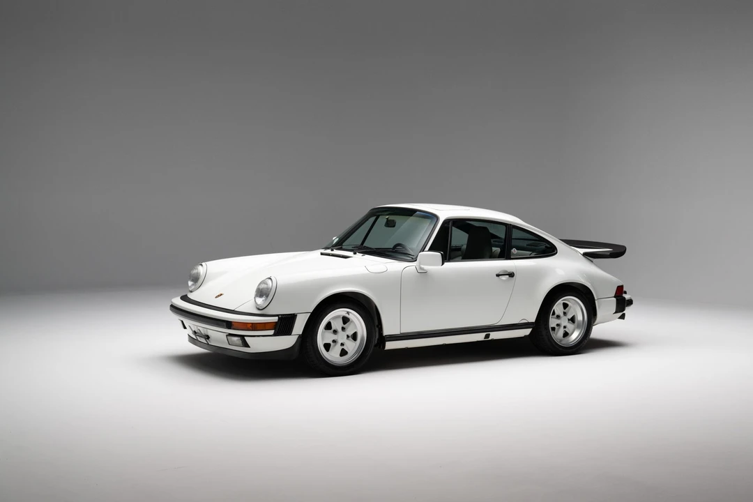 1989 Porsche 911 Carrera 3.2 - Image 5 of 31