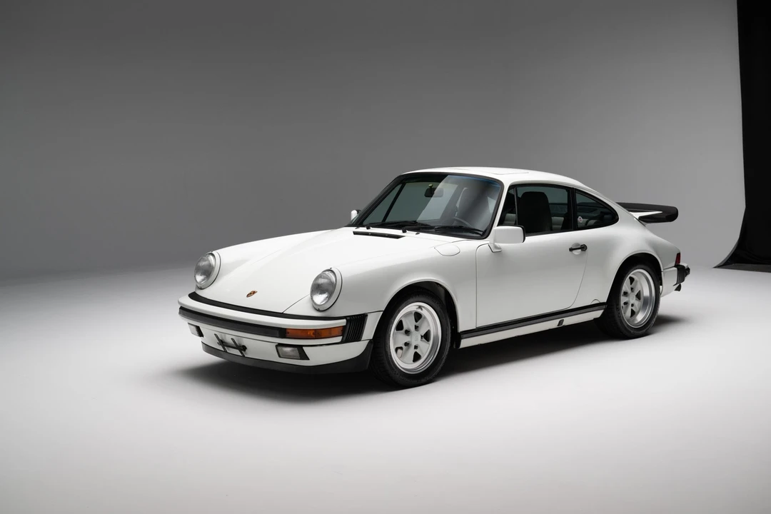 1989 Porsche 911 Carrera 3.2 - Image 10 of 31