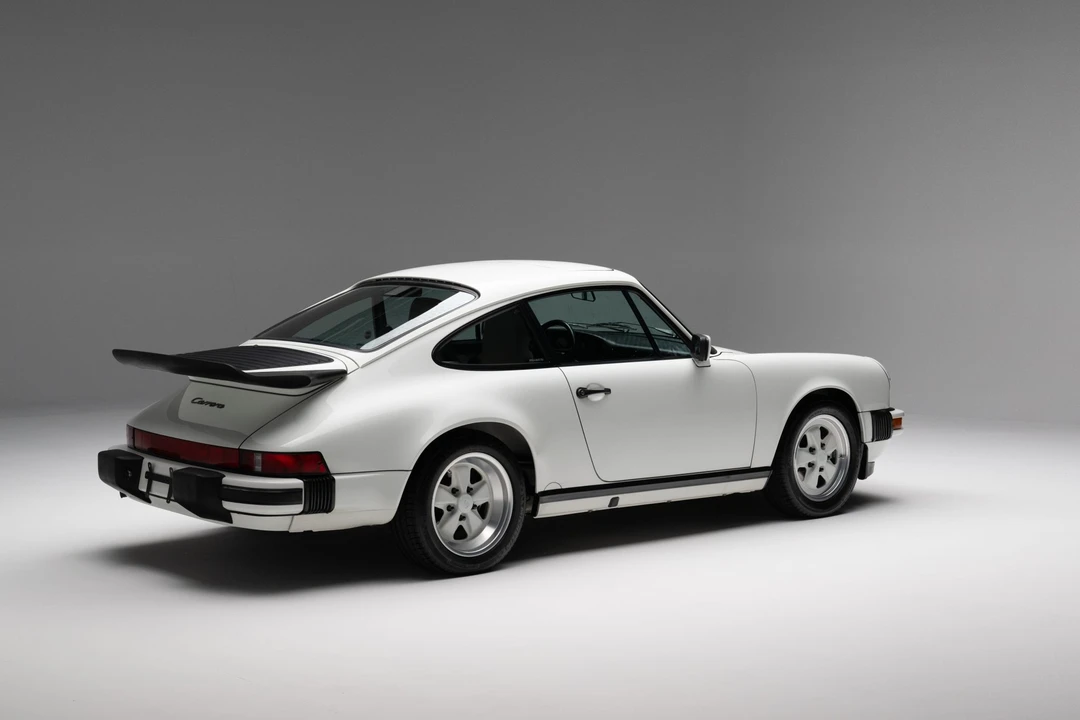 1989 Porsche 911 Carrera 3.2 - Image 28 of 31