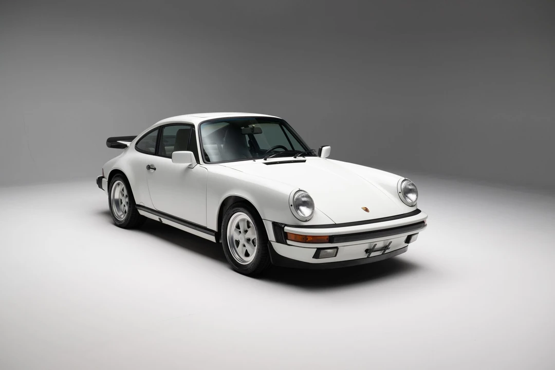 1989 Porsche 911 Carrera 3.2 - Image 16 of 31