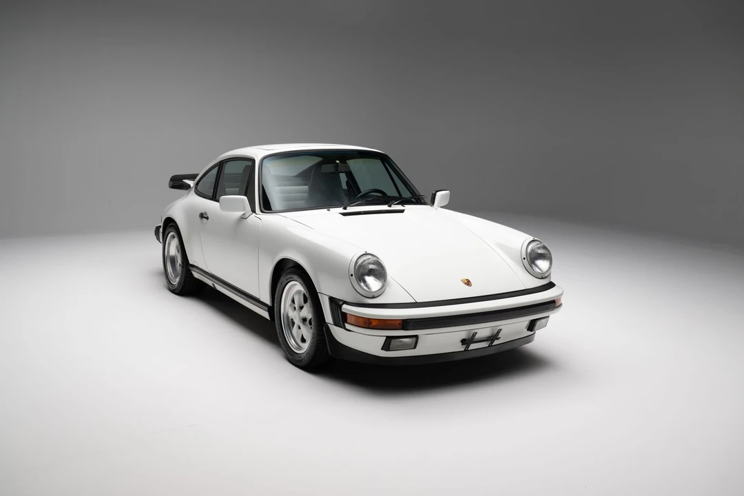 1989 Porsche 911 Carrera 3.2 - Image 15 of 31