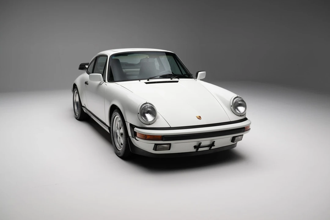 1989 Porsche 911 Carrera 3.2 - Image 14 of 31