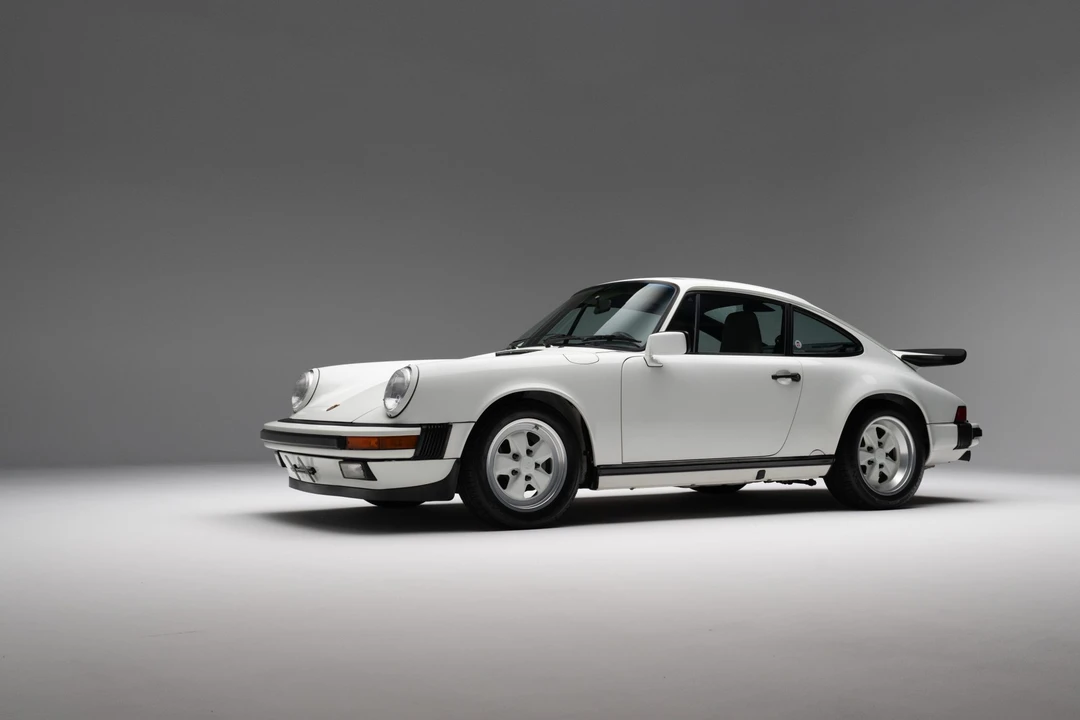 1989 Porsche 911 Carrera 3.2 - Image 2 of 31