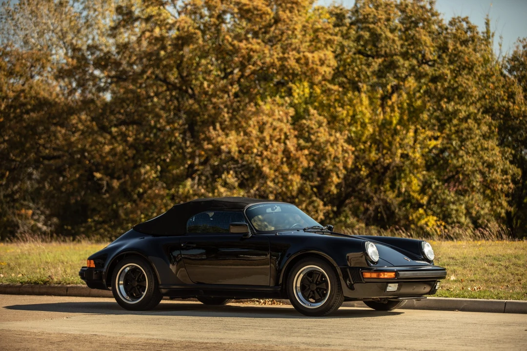 1989 Porsche 911 Carrera 3.2 - Image 2 of 31