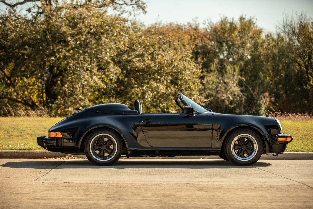 1989 Porsche 911 Carrera 3.2 - Image 15 of 31