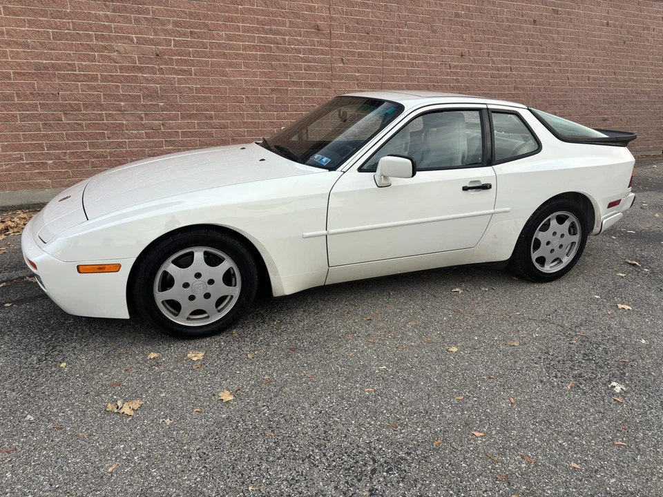 1989 Porsche 944 Turbo - Image 29 of 31
