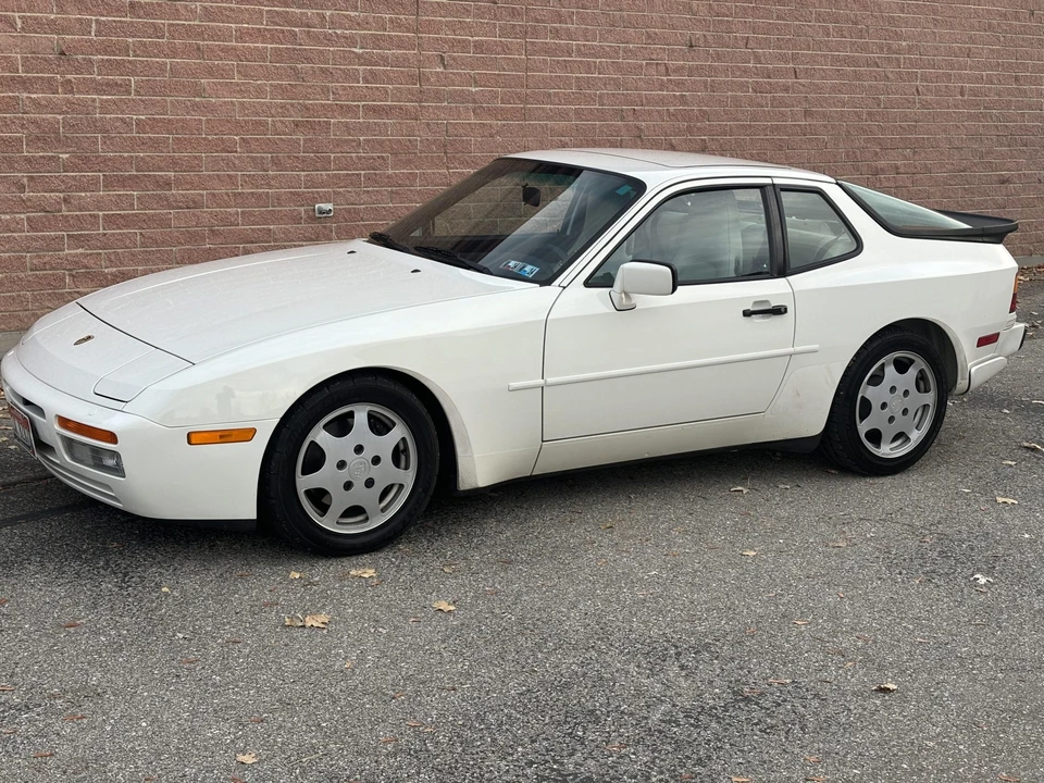 1989 Porsche 944 Turbo - Image 30 of 31