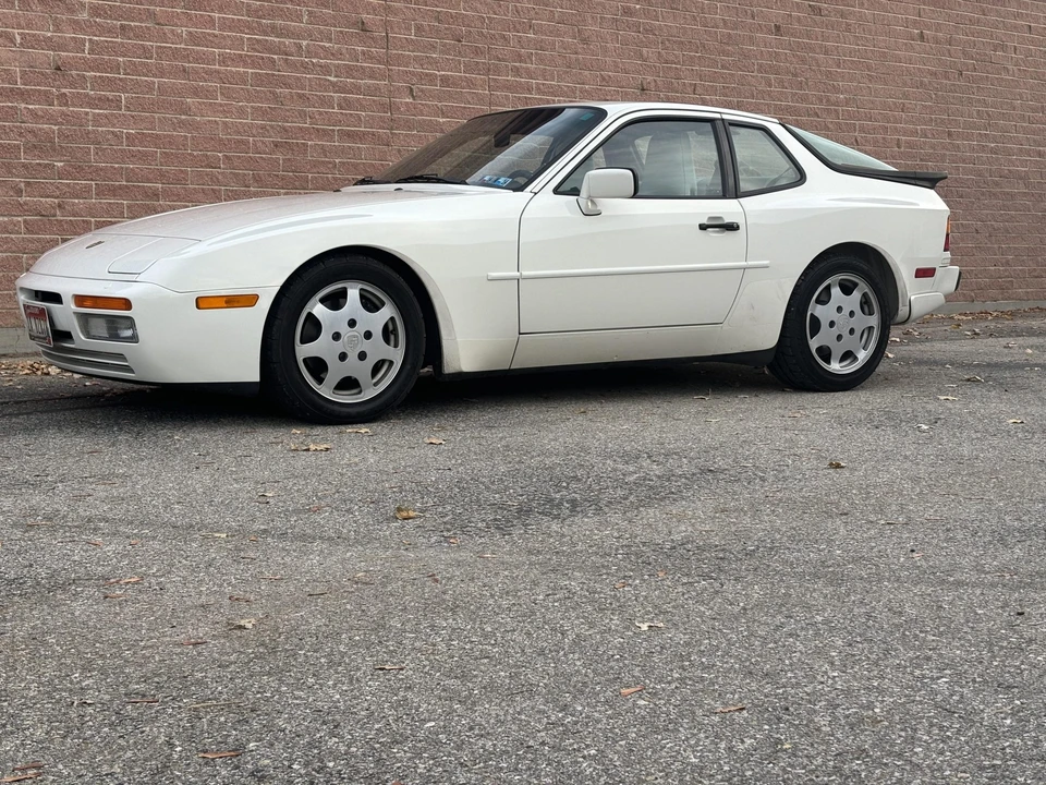 1989 Porsche 944 Turbo - Image 28 of 31