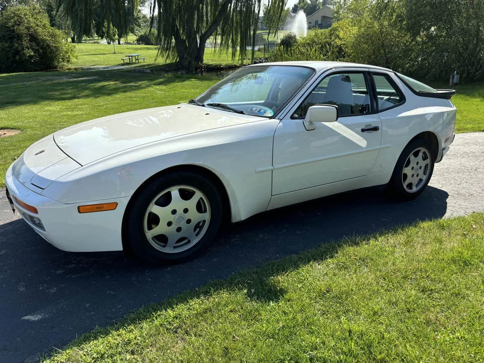 1989 Porsche 944 Turbo - Image 11 of 31