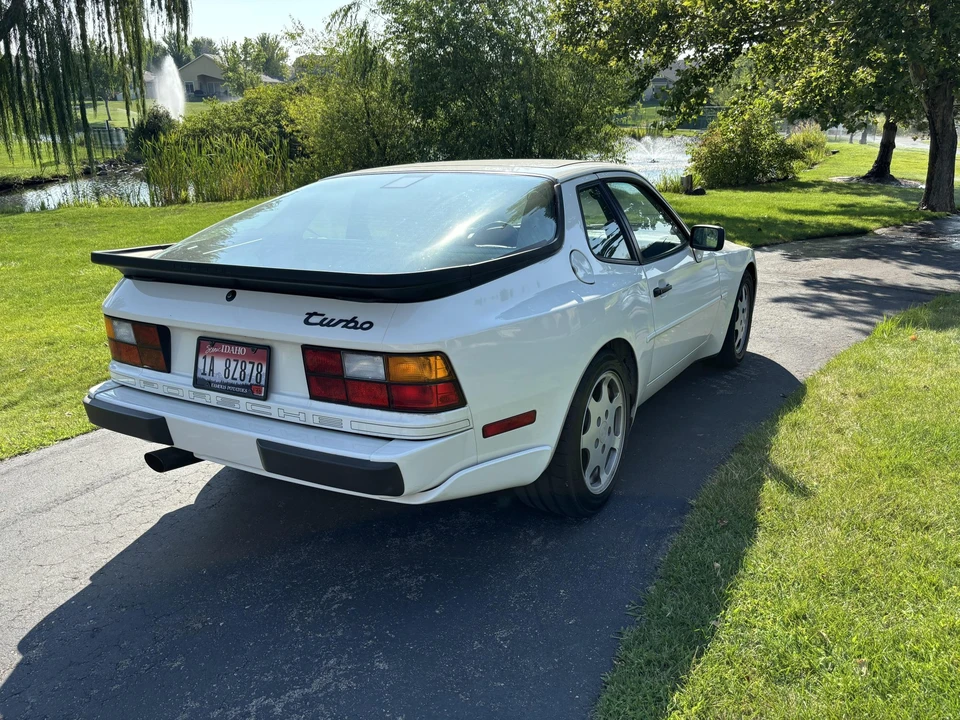 1989 Porsche 944 Turbo - Image 19 of 31