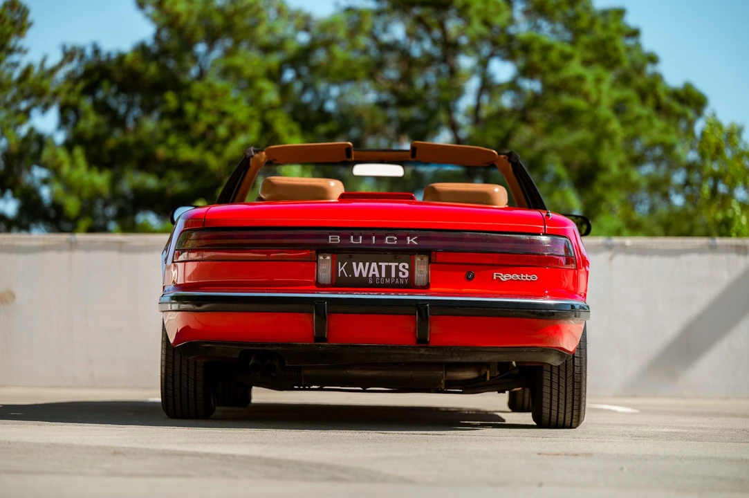 1990 Buick Reatta - Image 28 of 31