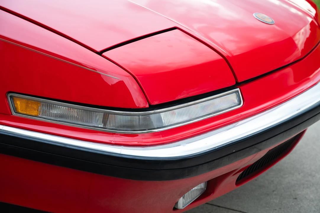 1990 Buick Reatta - Image 29 of 31