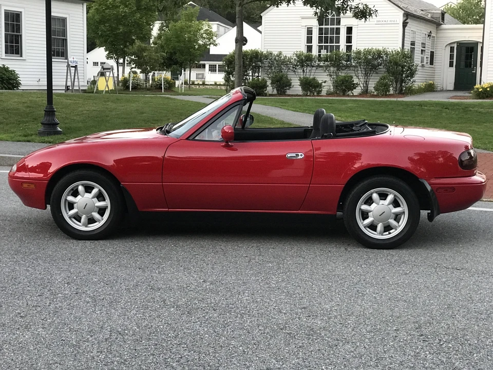 1990 Mazda NA MX-5 Miata - Image 2 of 31