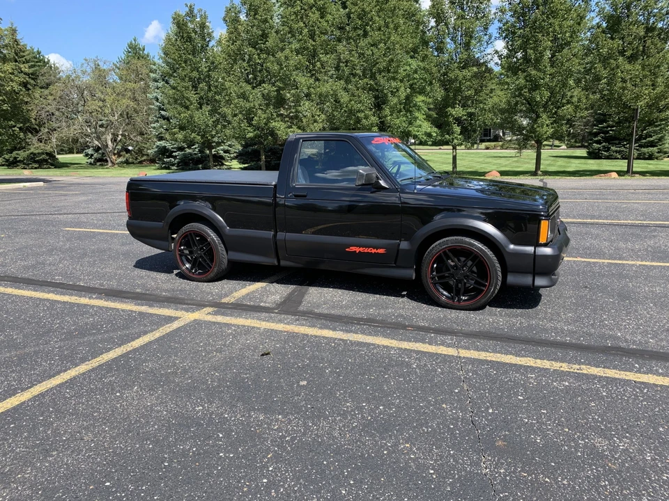 1991 GMC Syclone - Image 3 of 31