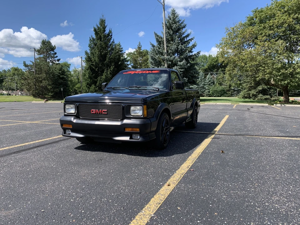 1991 GMC Syclone - Image 8 of 31