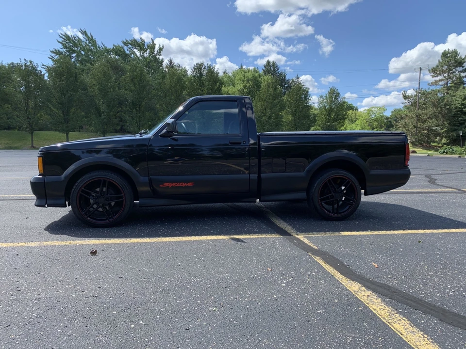 1991 GMC Syclone - Image 11 of 31