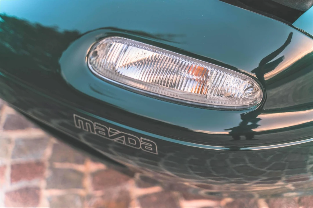 1991 Mazda NA MX-5 Miata - Image 29 of 31