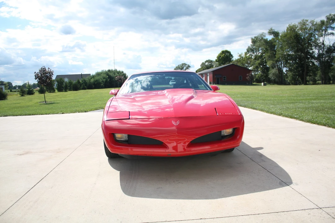 1991 Pontiac Firebird 3rd Gen - Image 6 of 31