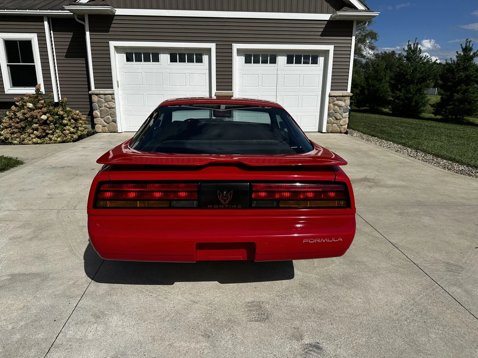 1991 Pontiac Firebird 3rd Gen - Image 13 of 31