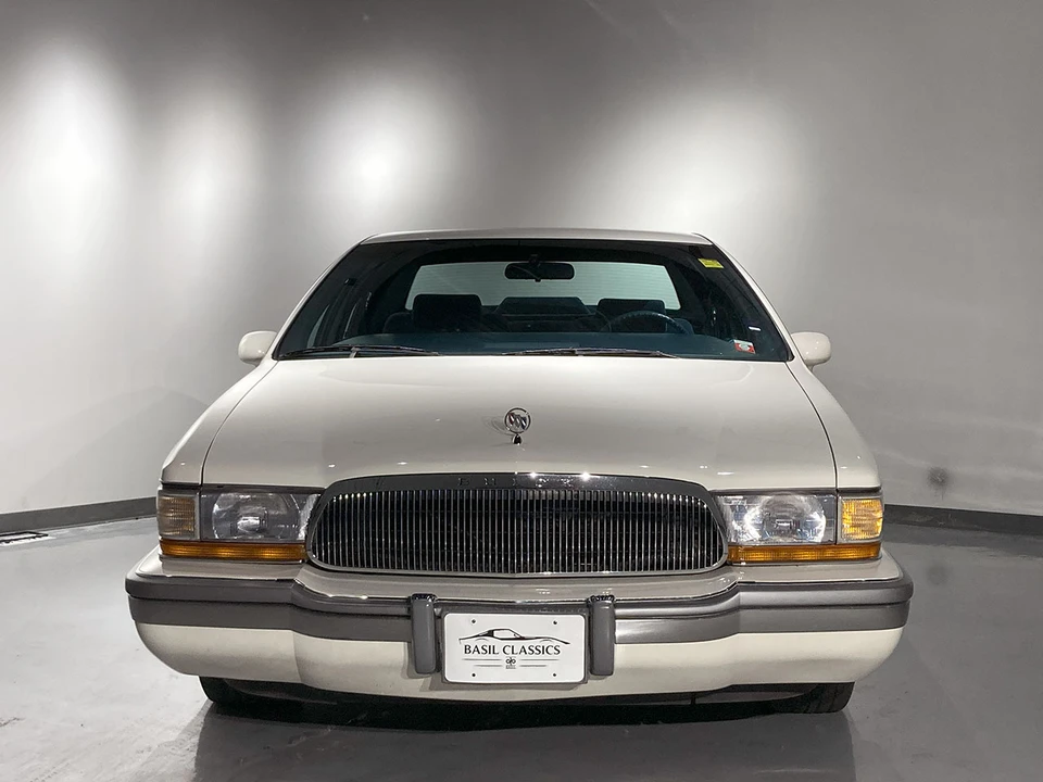 1992 Buick Roadmaster - Image 16 of 31