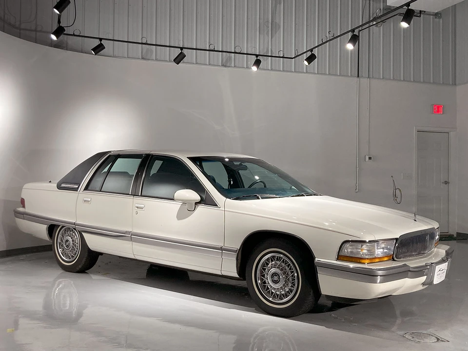 1992 Buick Roadmaster - Image 12 of 31