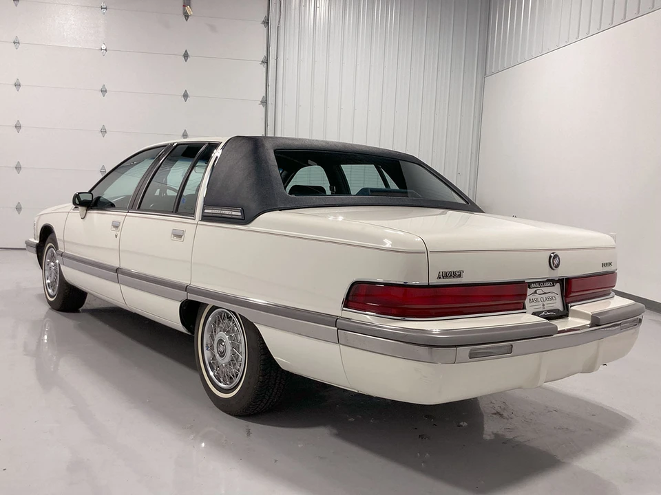 1992 Buick Roadmaster - Image 7 of 31