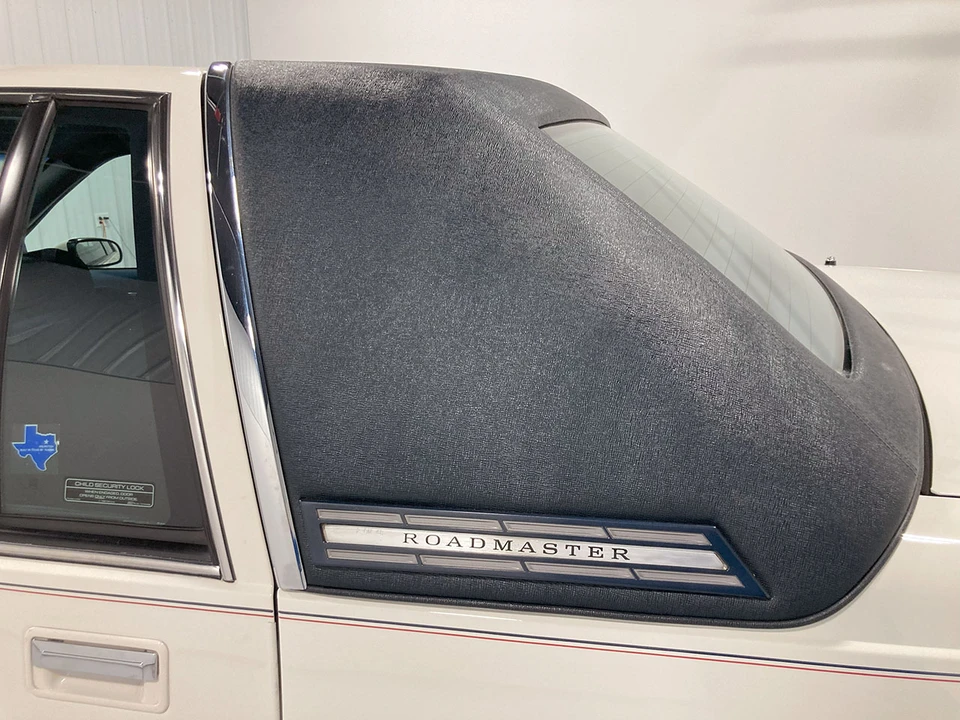 1992 Buick Roadmaster - Image 24 of 31