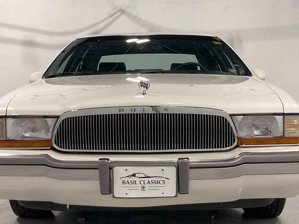 1992 Buick Roadmaster - Image 17 of 31