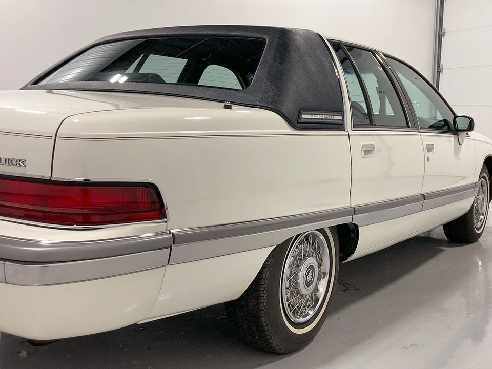 1992 Buick Roadmaster - Image 21 of 31