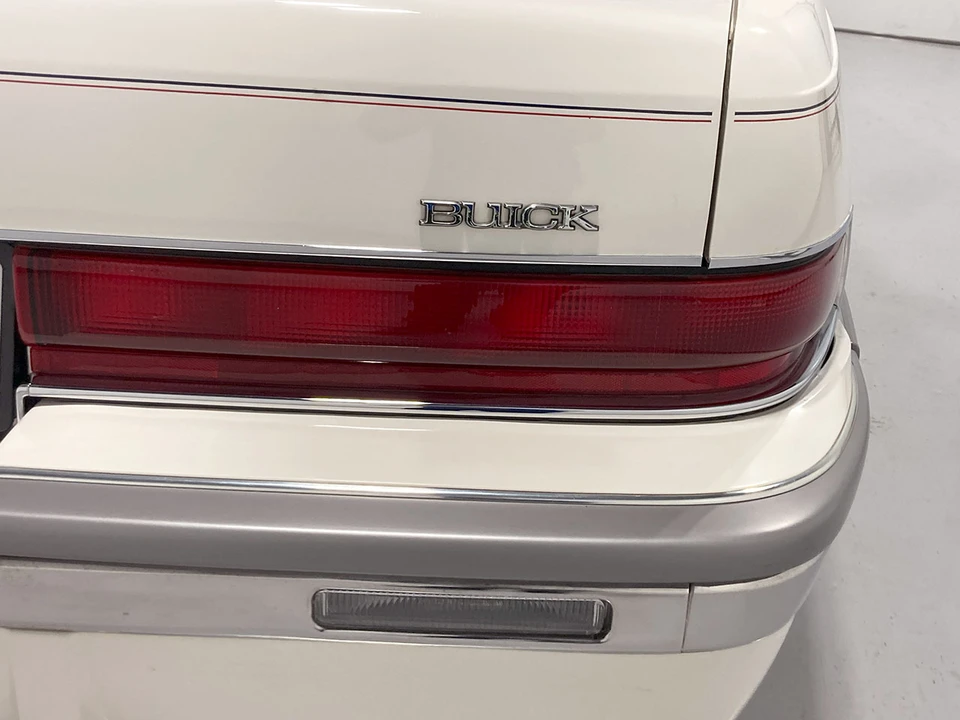 1992 Buick Roadmaster - Image 31 of 31